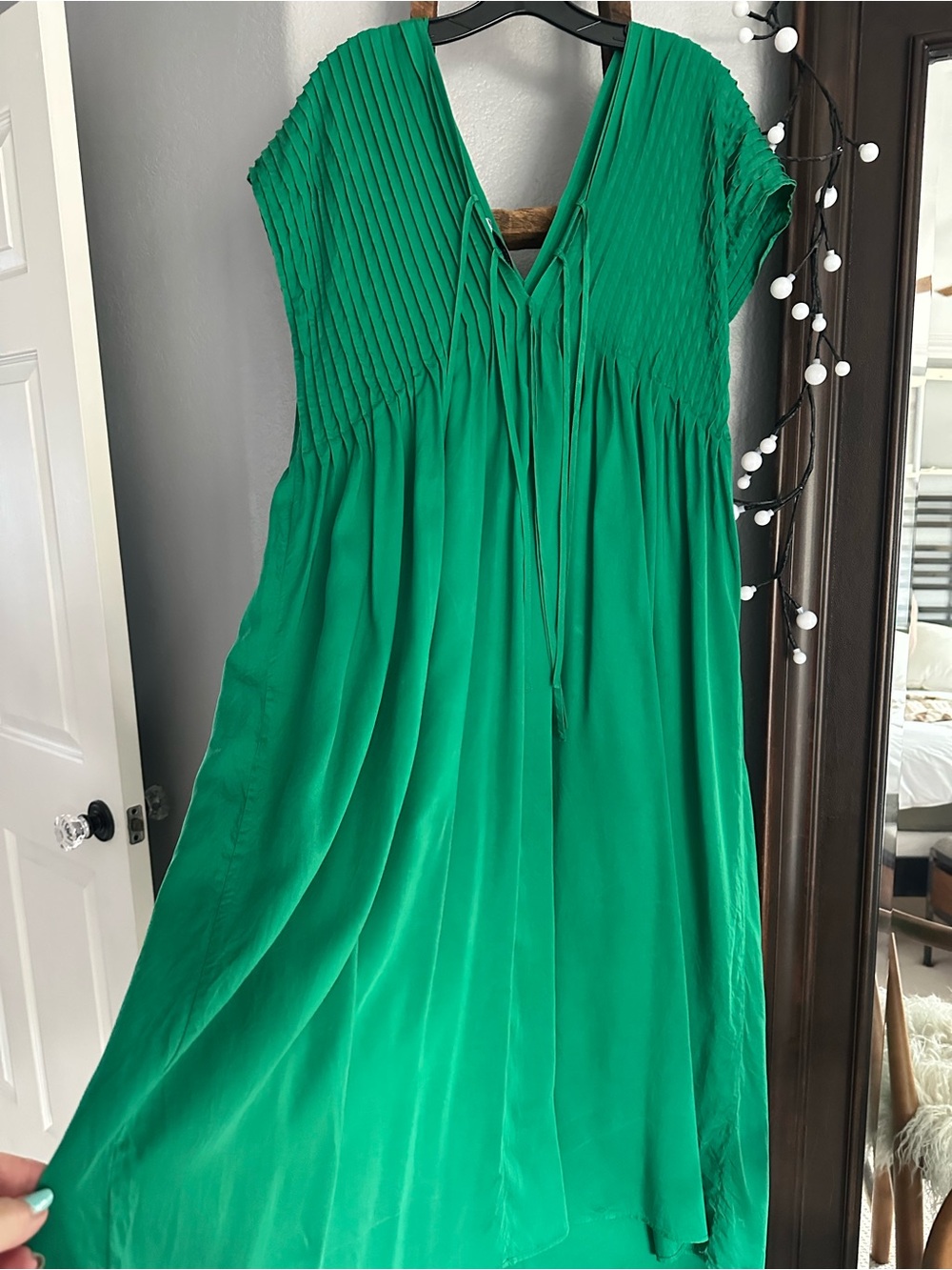 & Other Stories Maxi Dress Emerald Green Pleated V‑Neck size large - Picture 14 of 16
